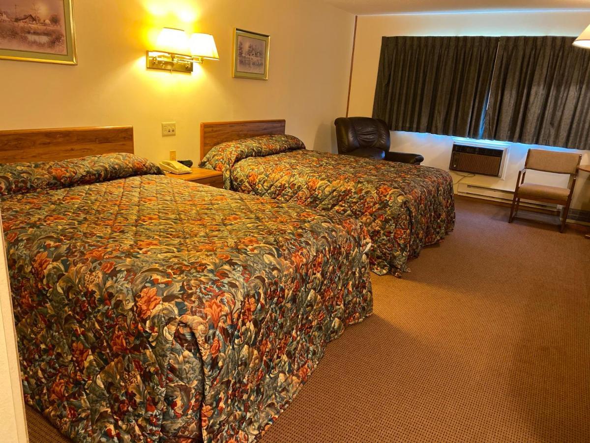 Amerivu Inn Prentice Esterno foto