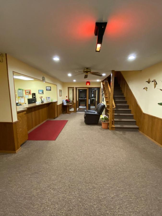 Amerivu Inn Prentice Esterno foto